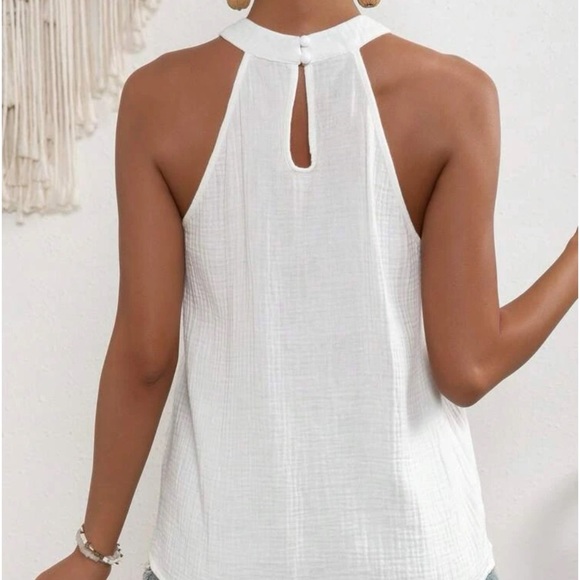 New white keyhole back halter top - Picture 5 of 6